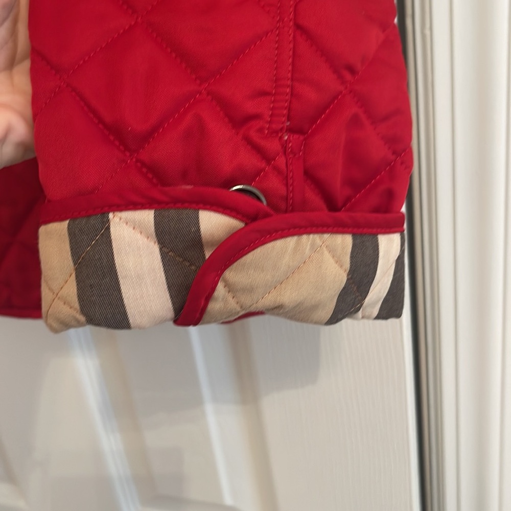 Authentic Excellent Condition Like New Burberry Q… - image 5